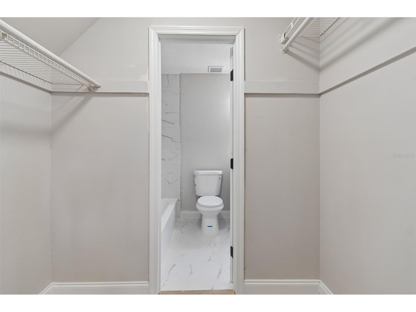 4221 Empire Place Tampa FL 33610 TB8504246 image39