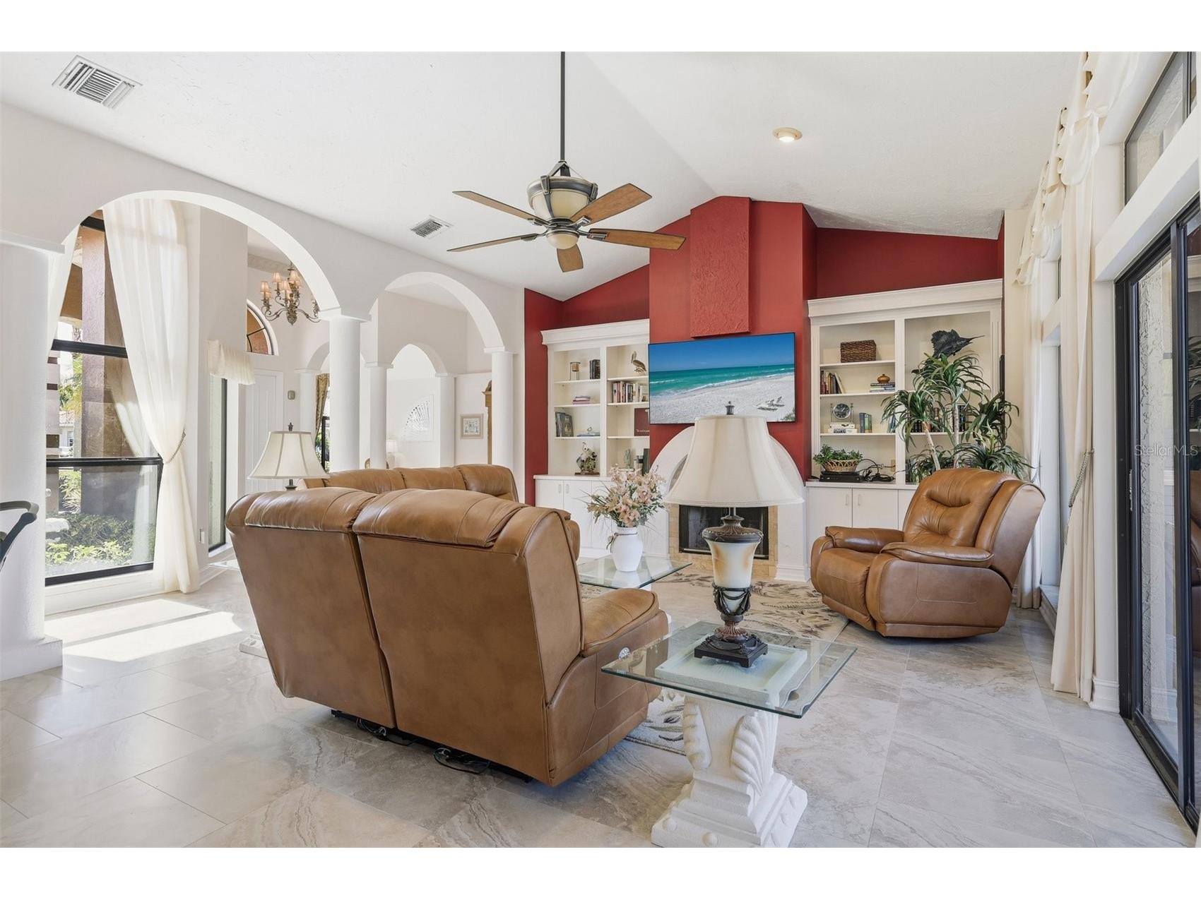 4221 Escondito Circle Sarasota FL 34238 A4679916 image12