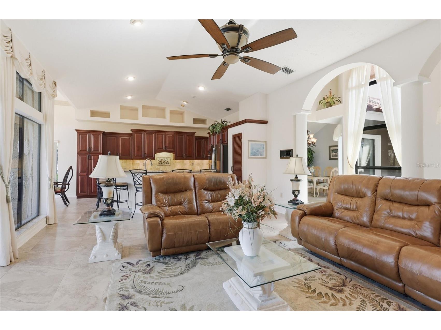 4221 Escondito Circle Sarasota FL 34238 A4679916 image13