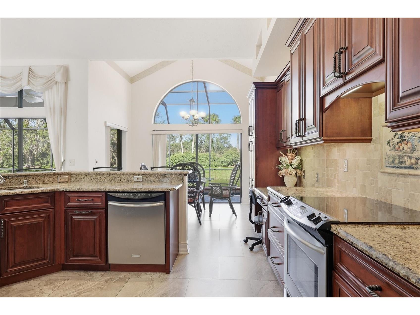 4221 Escondito Circle Sarasota FL 34238 A4679916 image20