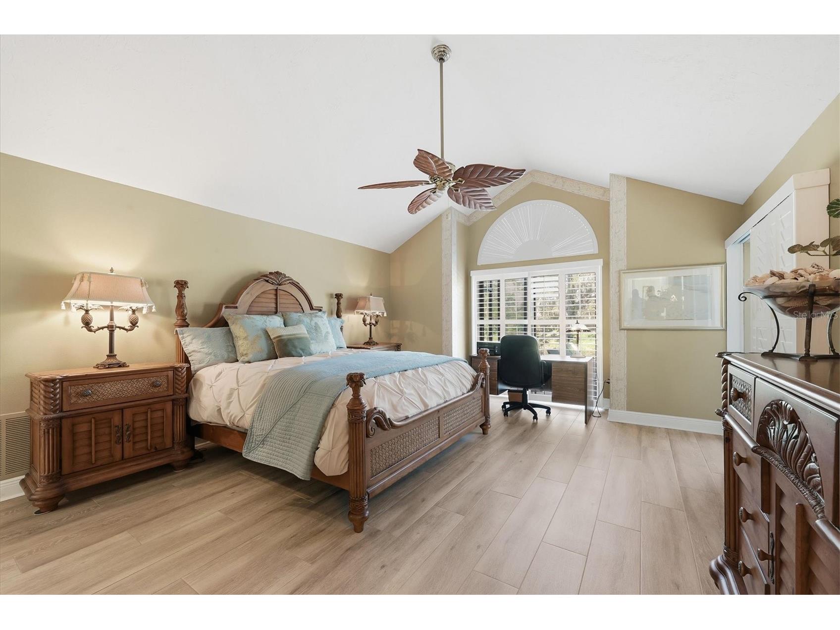 4221 Escondito Circle Sarasota FL 34238 A4679916 image22