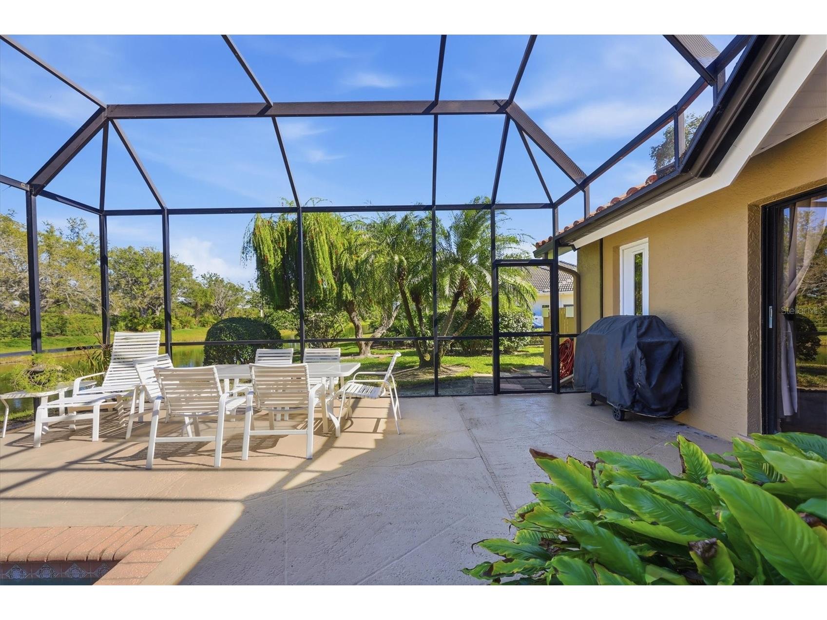 4221 Escondito Circle Sarasota FL 34238 A4679916 image32