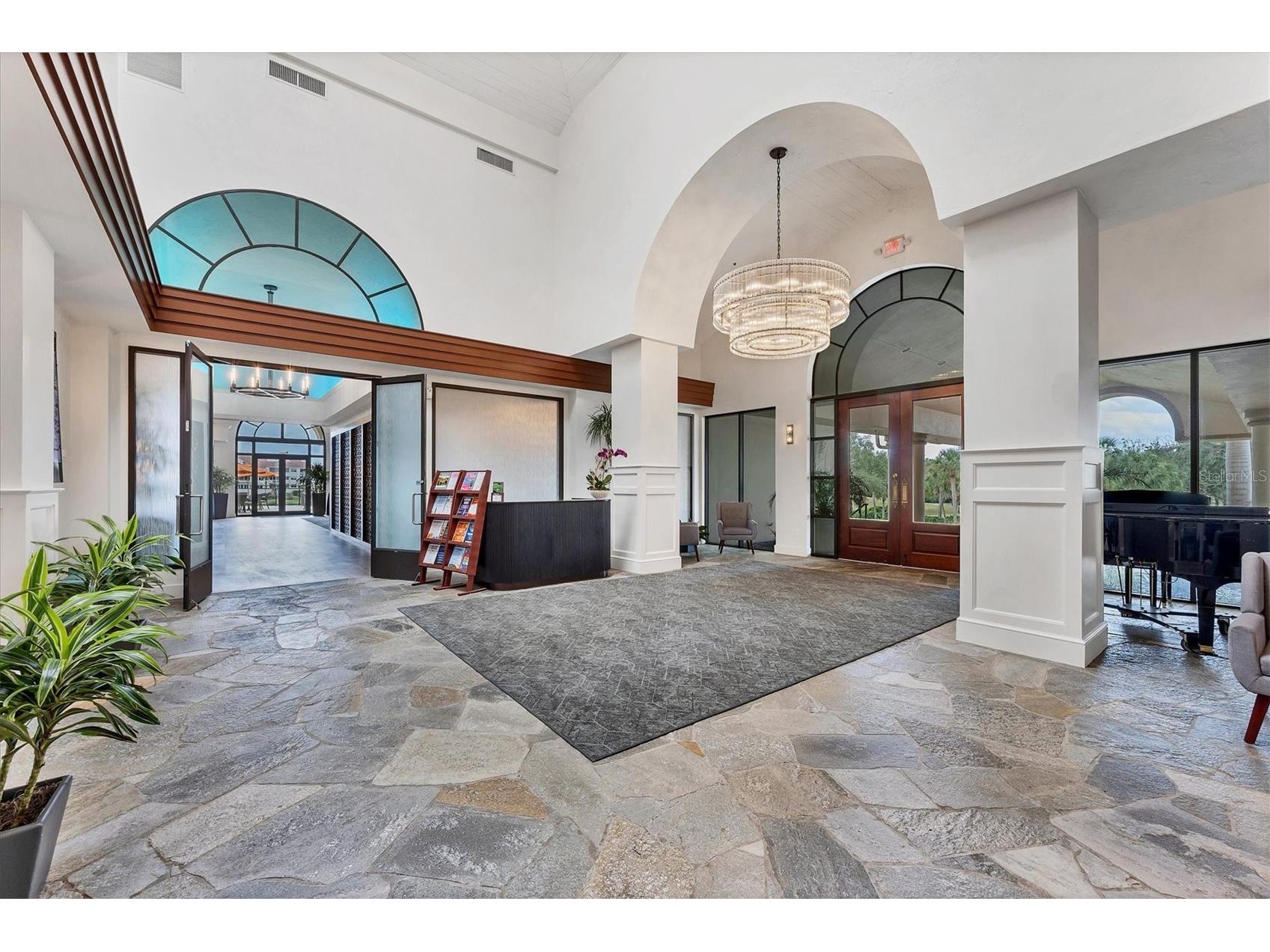 4221 Escondito Circle Sarasota FL 34238 A4679916 image48