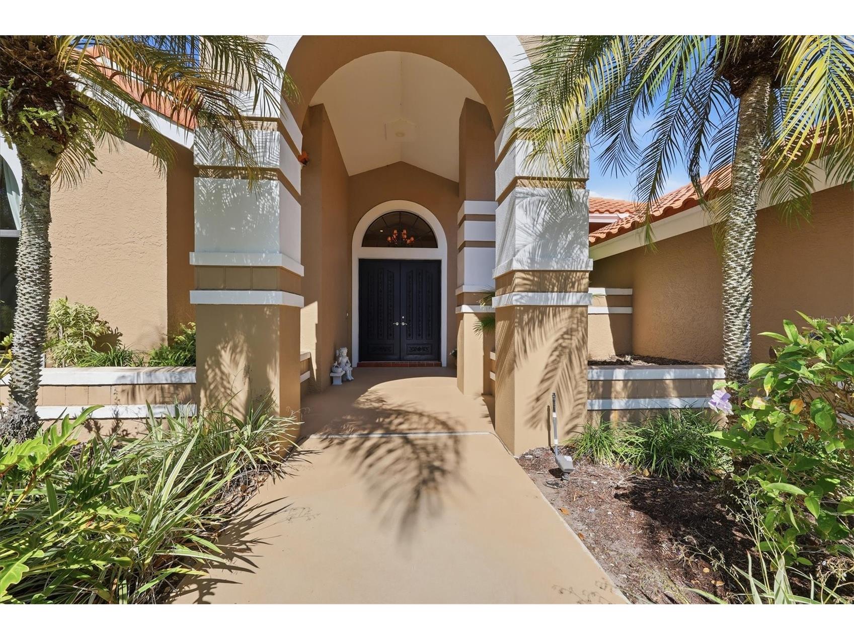 4221 Escondito Circle Sarasota FL 34238 A4679916 image5