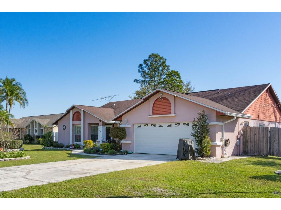 4221 Fort Courage Circle Kissimmee FL 34746 S5098527 image1