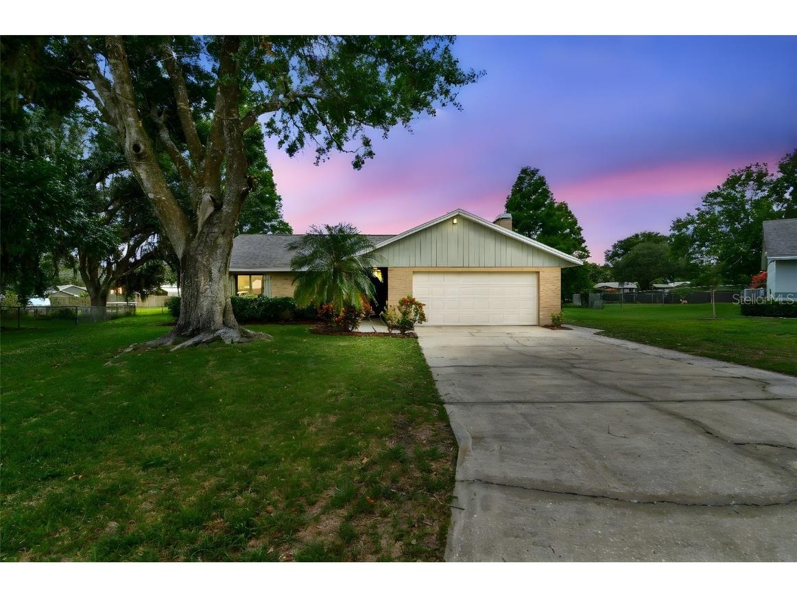 4221 Meadowbend Court Lakeland FL 33811 TB8391461 image1