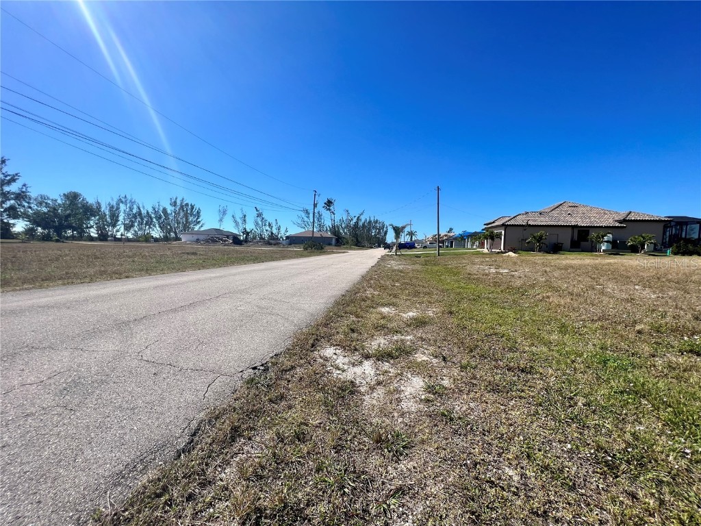 4221 NW 20th Terrace Cape Coral FL 33993 - KING CANAL C7515404 image6