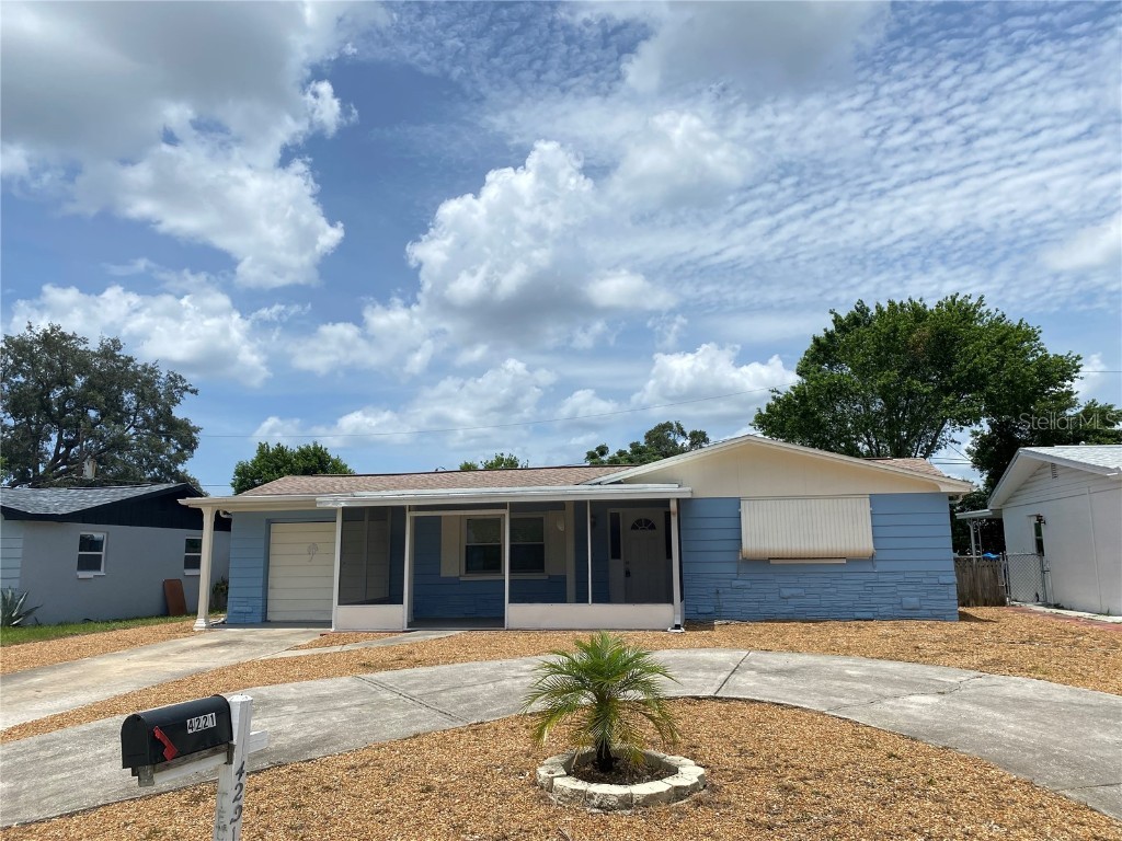 4221 Ridgefield Avenue Holiday FL 34691 U8242598 image1