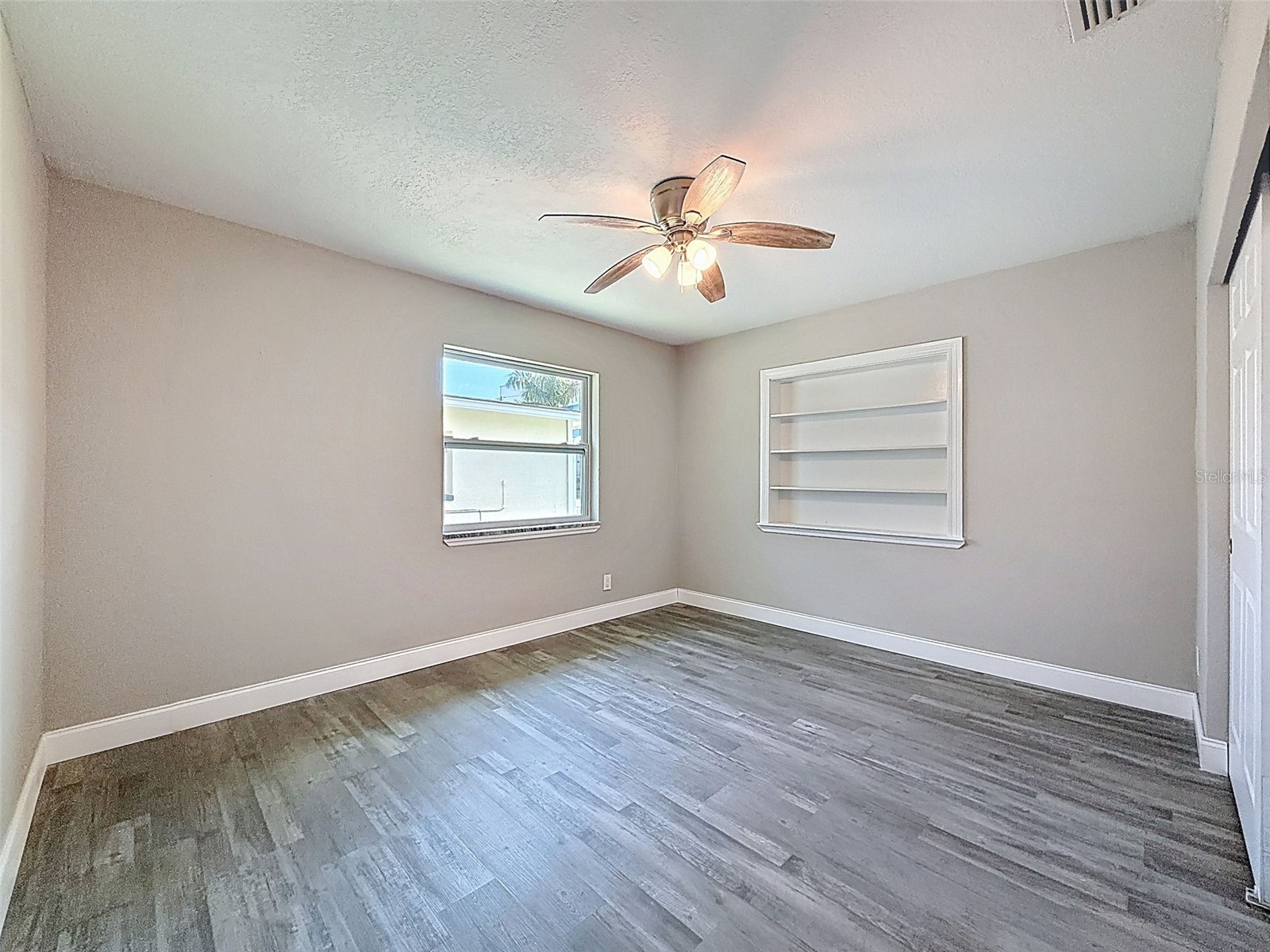4221 Shore Acres Boulevard NE Saint Petersburg FL 33703 W7884861 image24