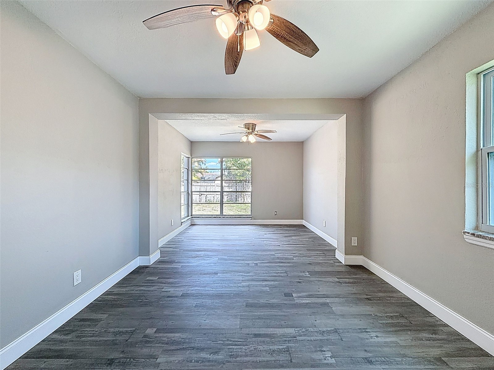 4221 Shore Acres Boulevard NE Saint Petersburg FL 33703 W7884861 image27