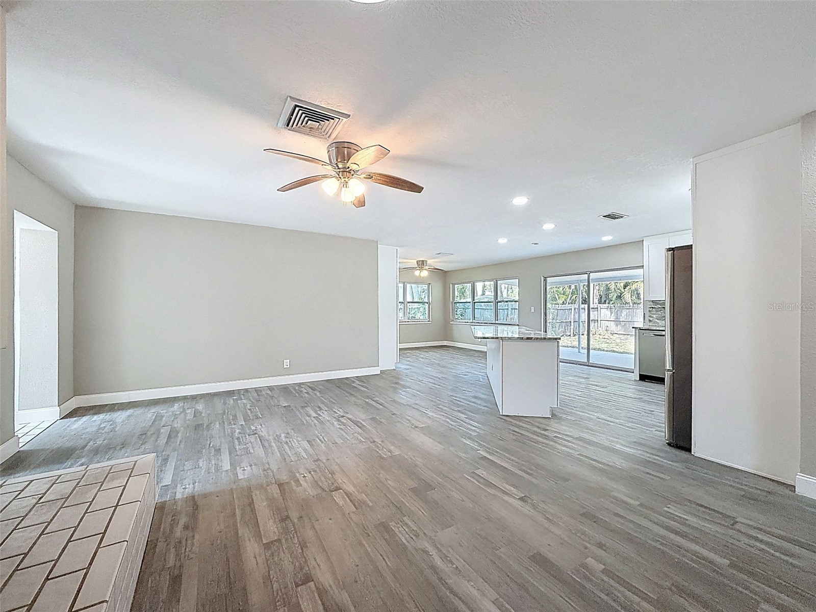 4221 Shore Acres Boulevard NE Saint Petersburg FL 33703 W7884861 image7