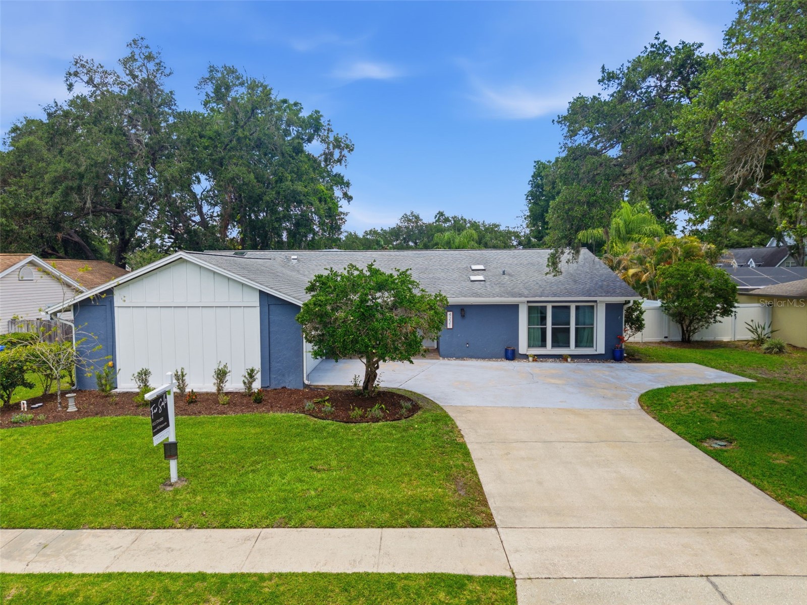 4221 Water Oaks Lane Tampa FL 33618 TB8509306 image1