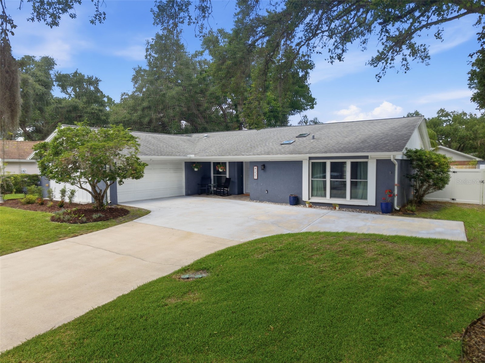 4221 Water Oaks Lane Tampa FL 33618 TB8509306 image2