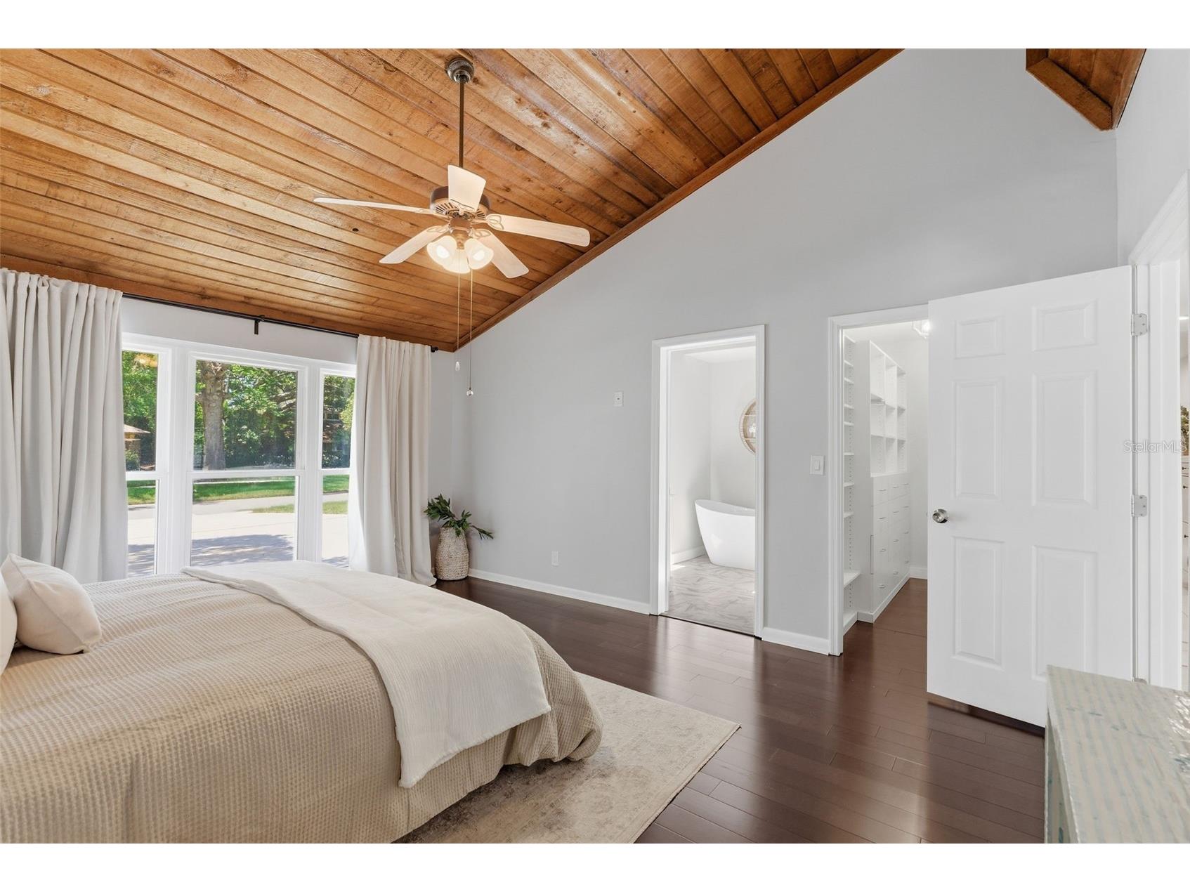 4221 Water Oaks Lane Tampa FL 33618 TB8509306 image33