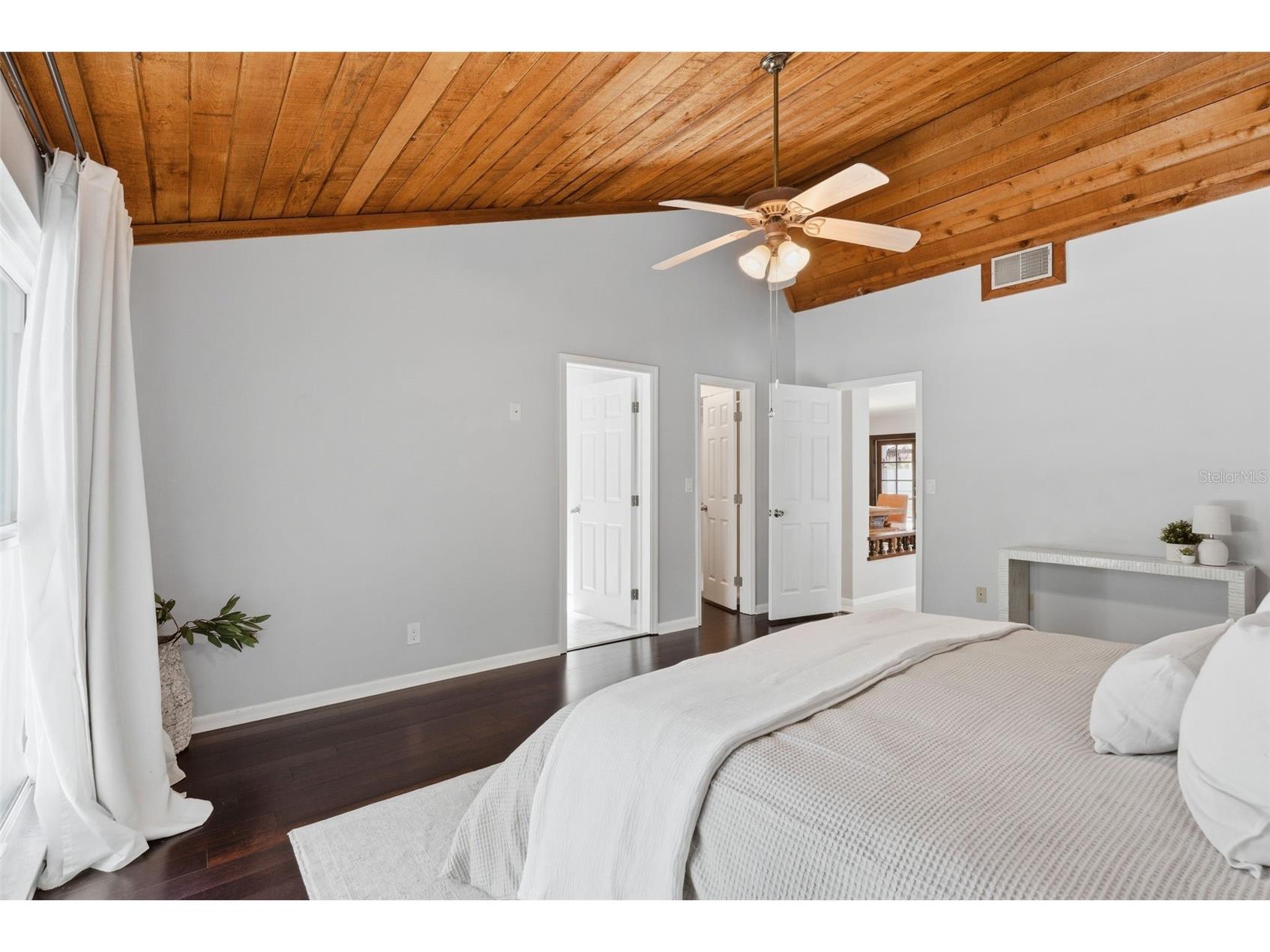 4221 Water Oaks Lane Tampa FL 33618 TB8509306 image34