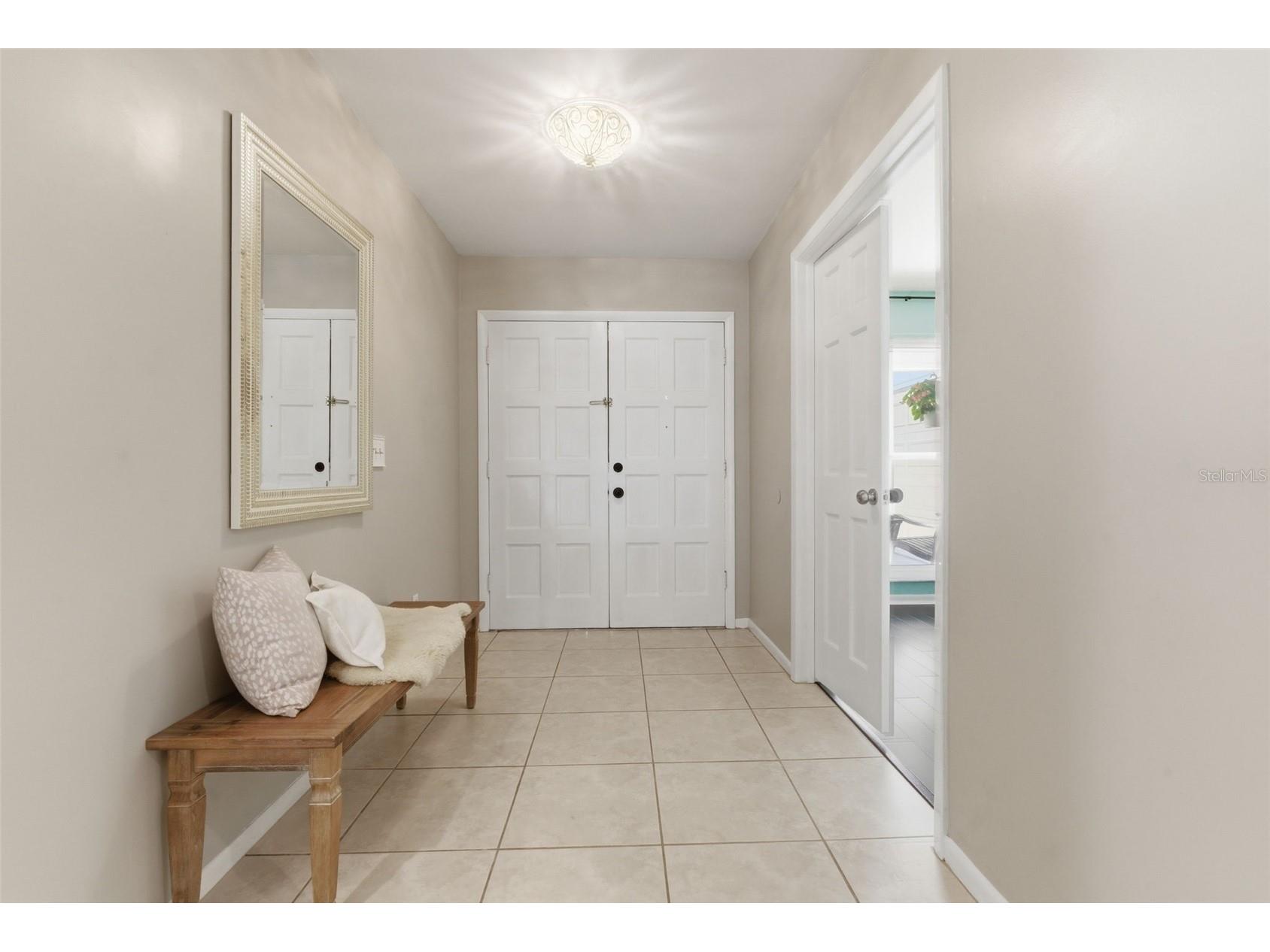4221 Water Oaks Lane Tampa FL 33618 TB8509306 image7