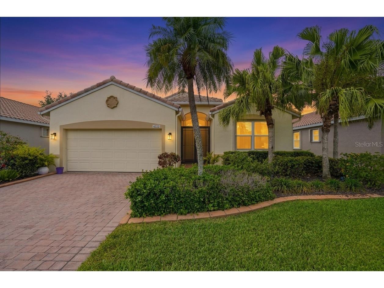 4222 65th Place E Sarasota FL 34243 A4691398 image1