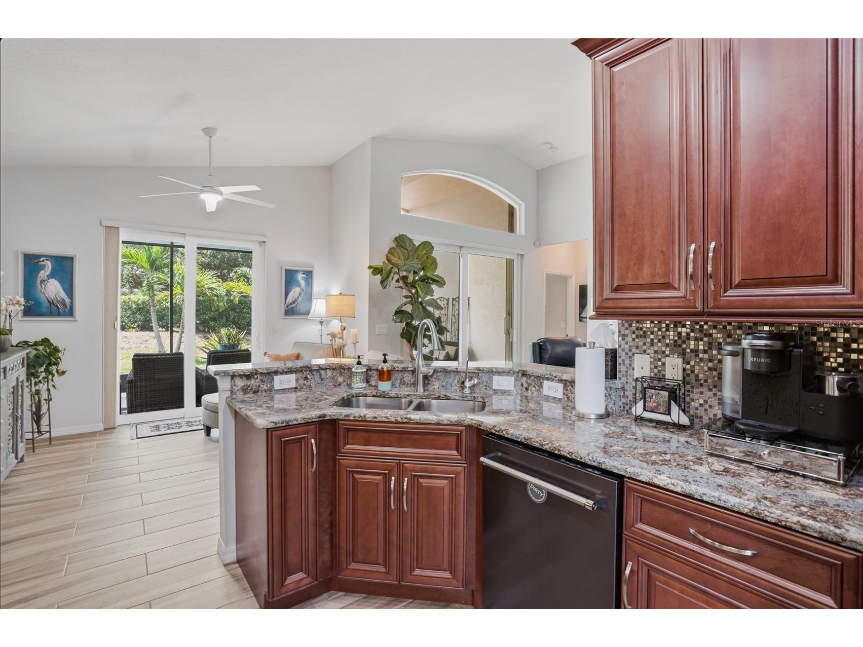 4222 65th Place E Sarasota FL 34243 A4691398 image16