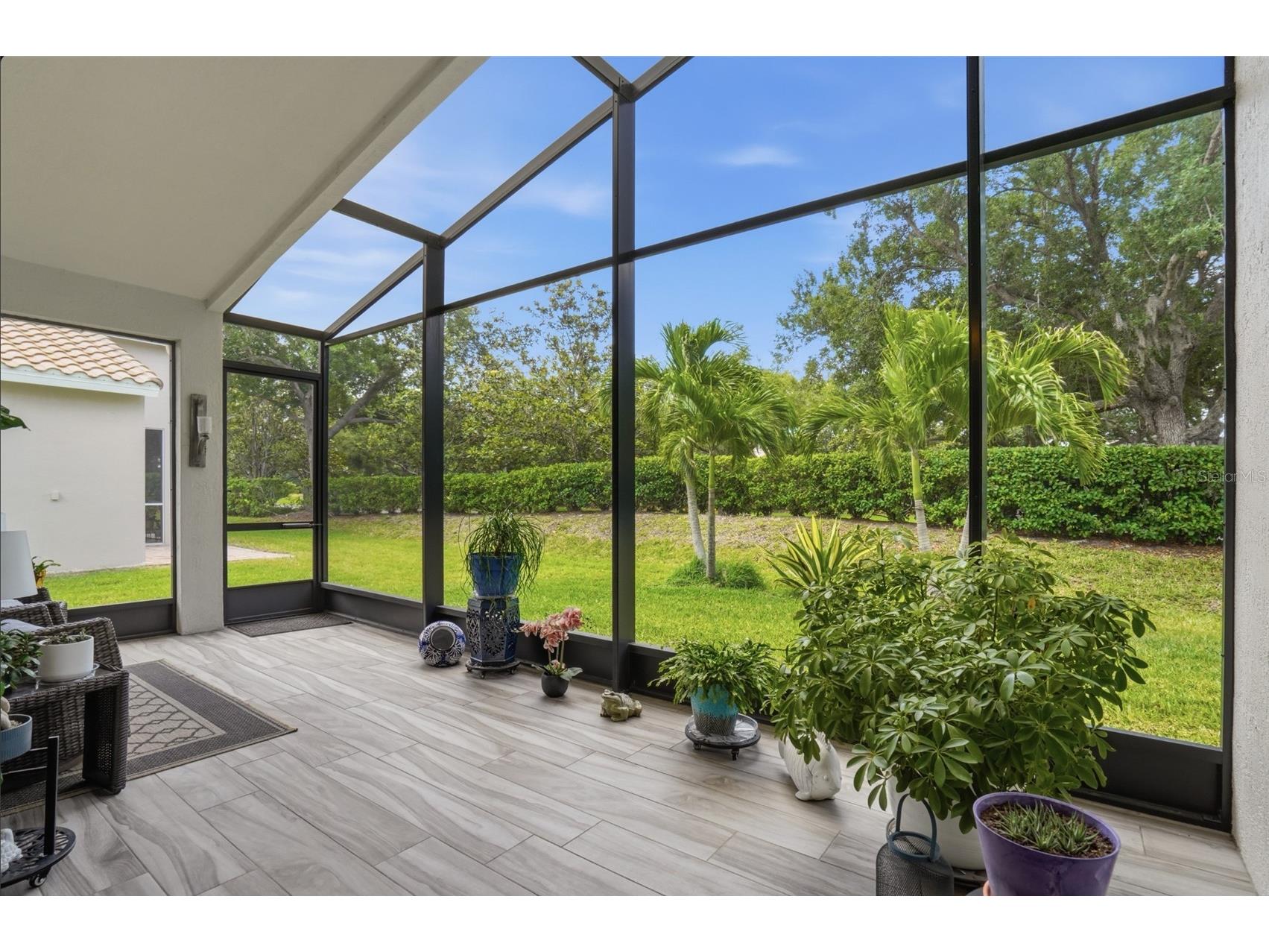 4222 65th Place E Sarasota FL 34243 A4691398 image2