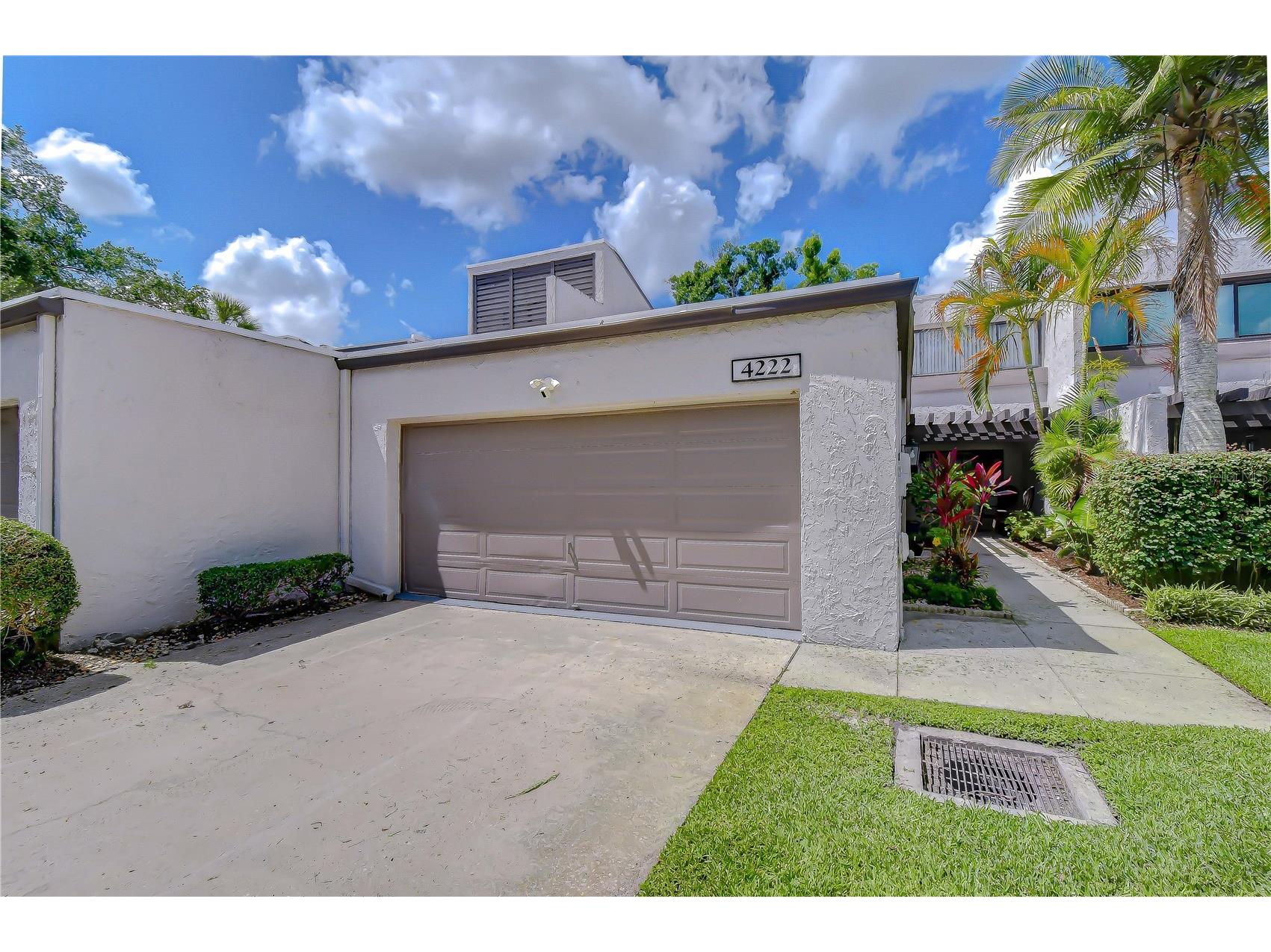 4222 Fairway Circle Tampa FL 33618 TB8508102 image1