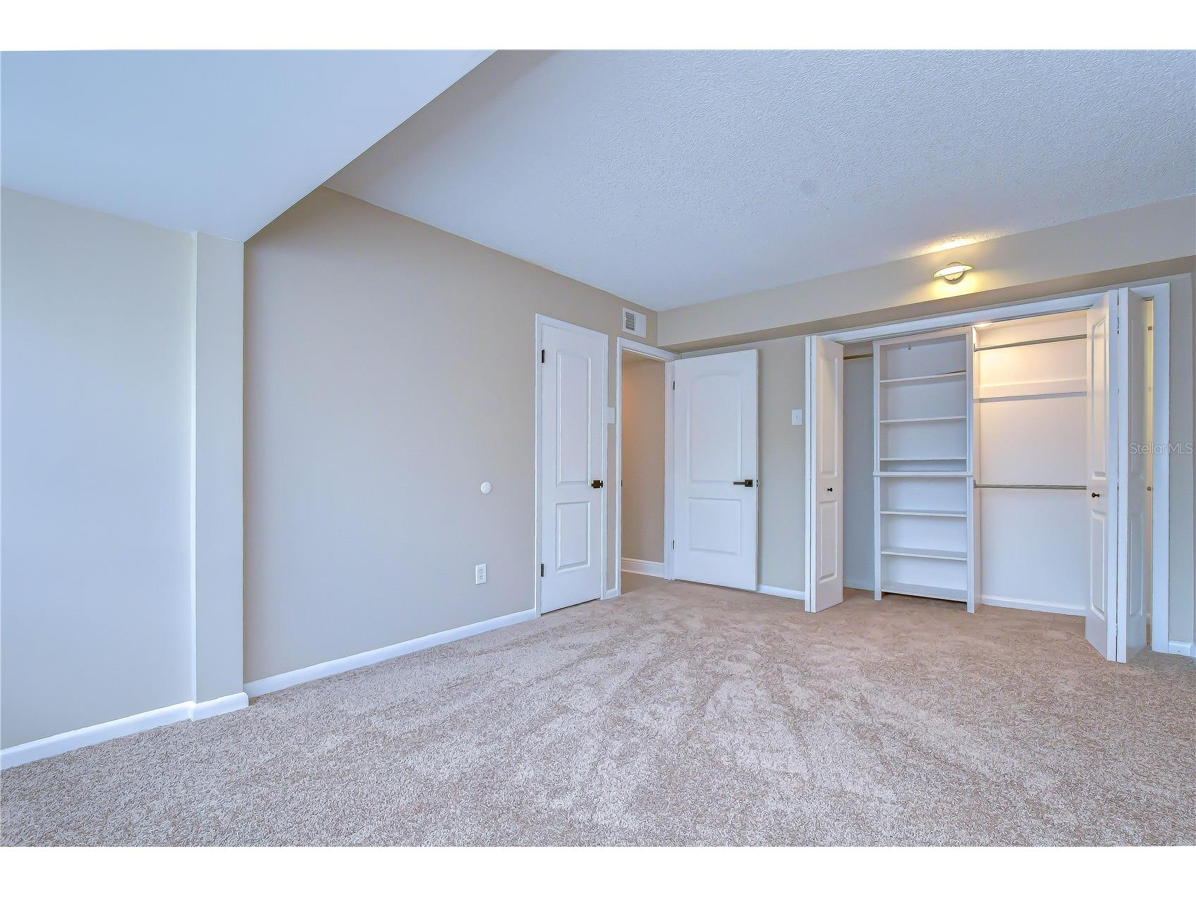 4222 Fairway Circle Tampa FL 33618 TB8508102 image21