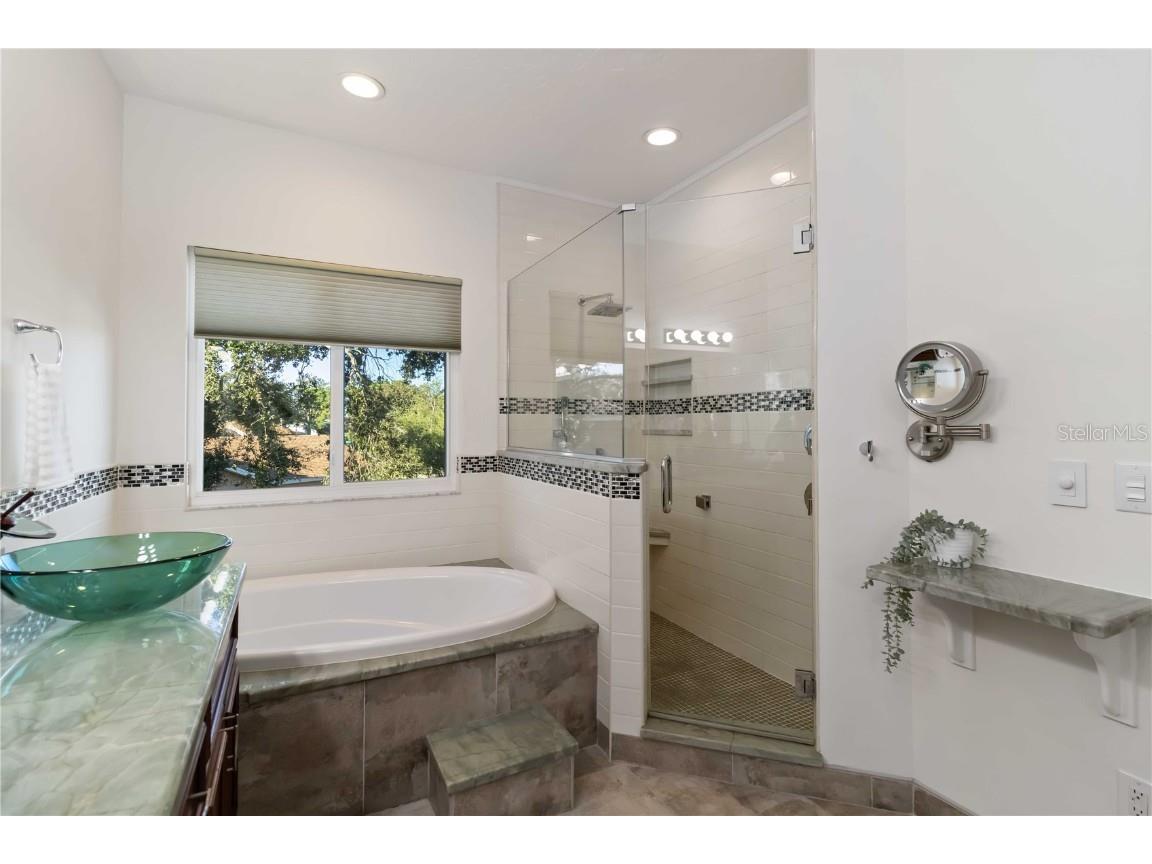 4223 Balmoral Way Sarasota FL 34238 A4668836 image27