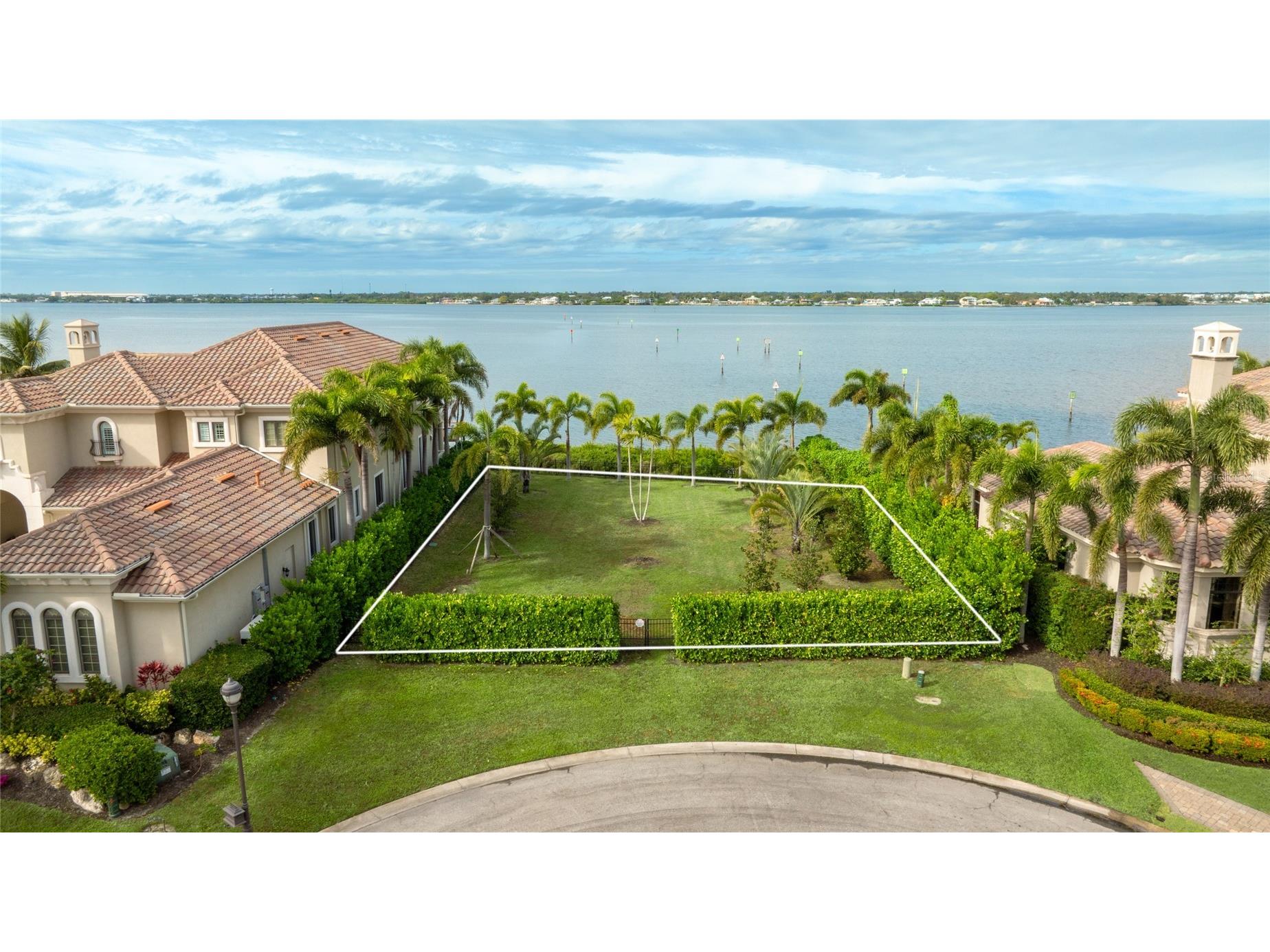 4223 Hawk Island Drive Bradenton FL 34208 A4692957 image1