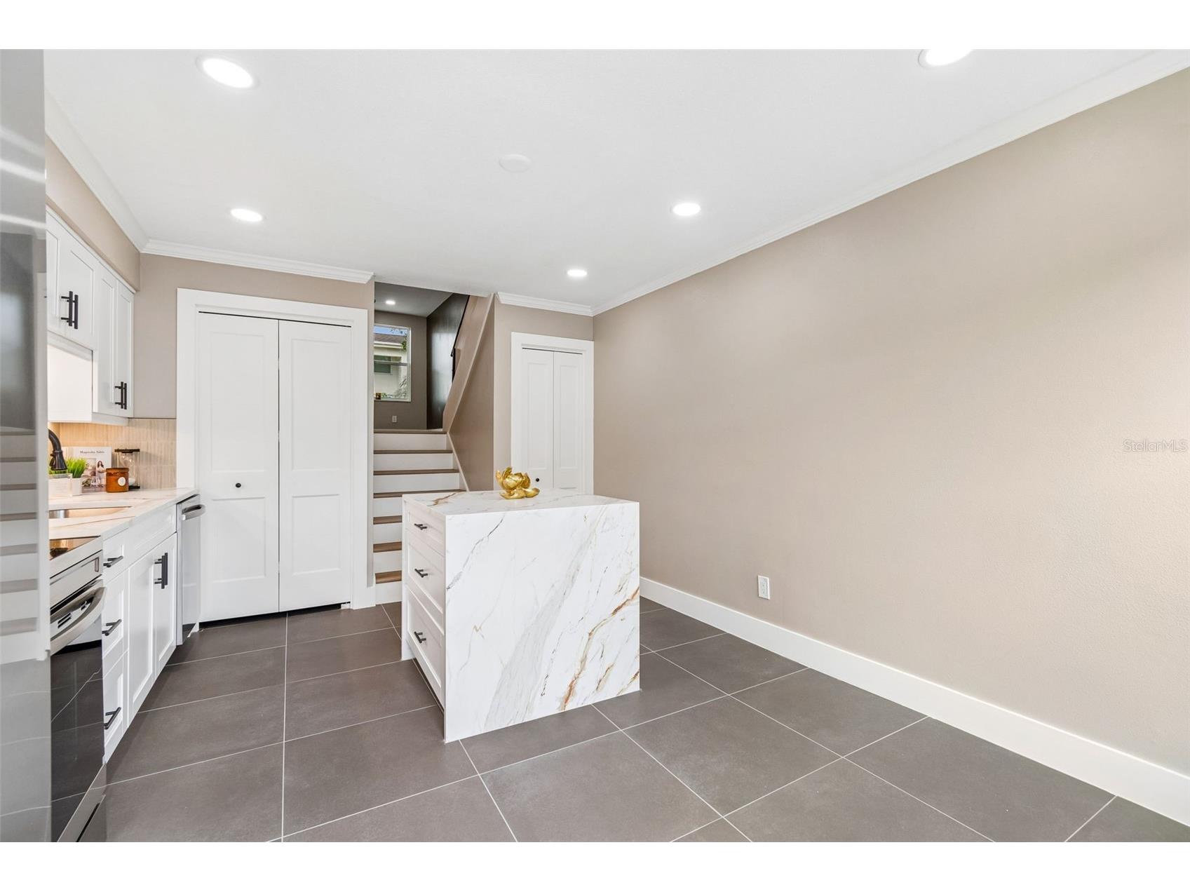 4223 La Palma Court Tampa FL 33611 TB8526533 image10