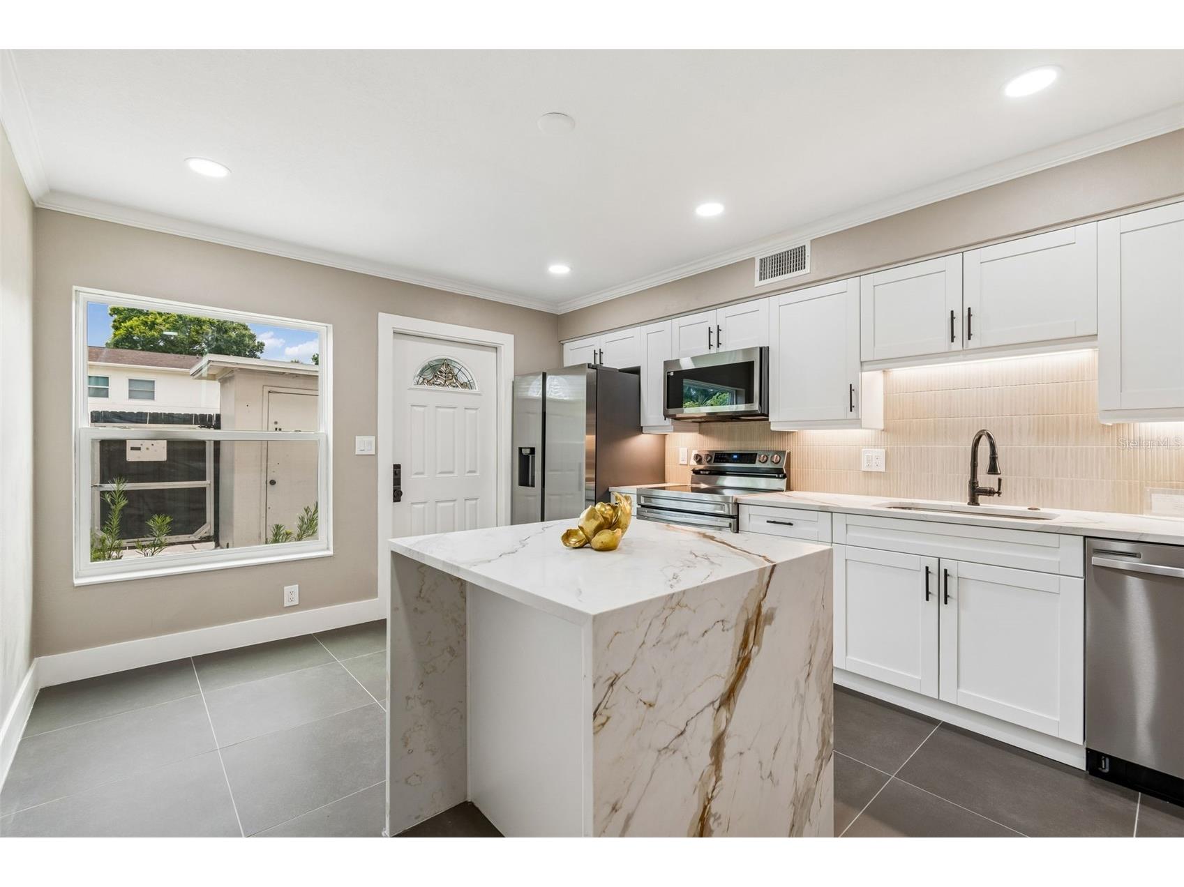 4223 La Palma Court Tampa FL 33611 TB8526533 image4