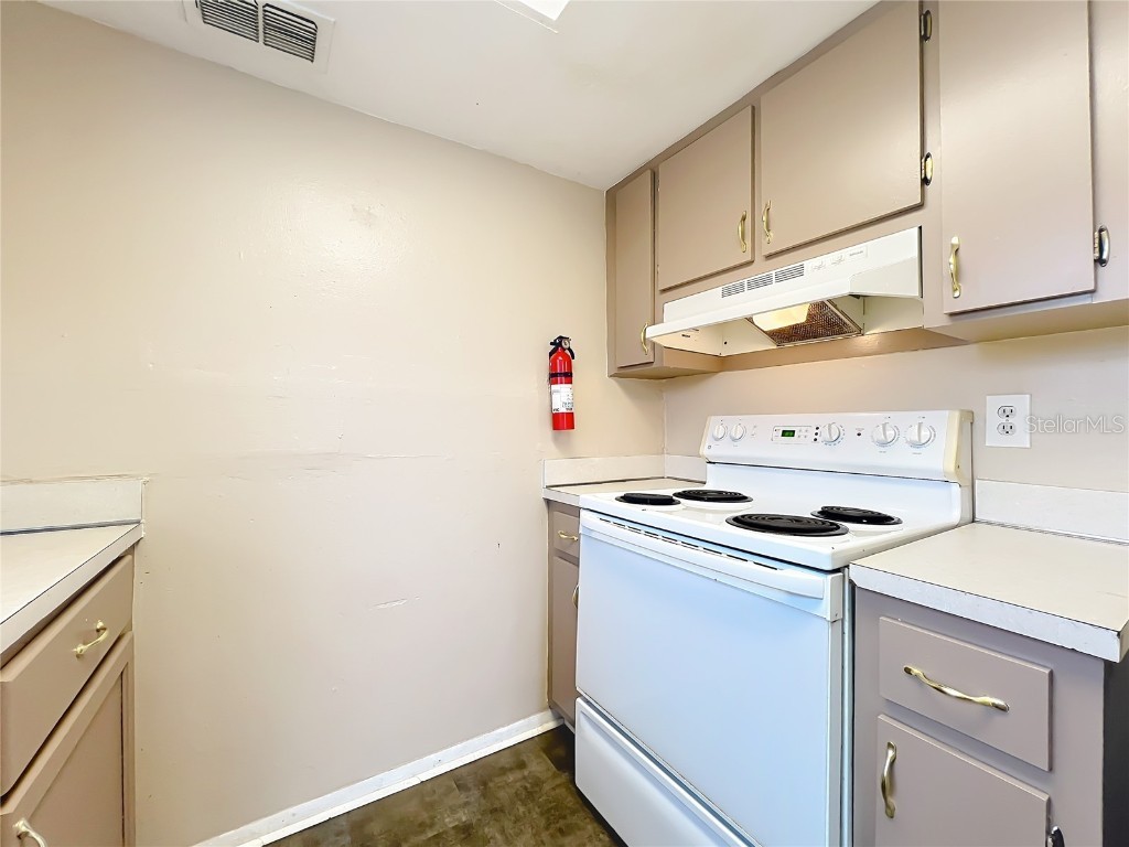 4223 Parkside Drive Orlando FL 32812 O6331442 image16