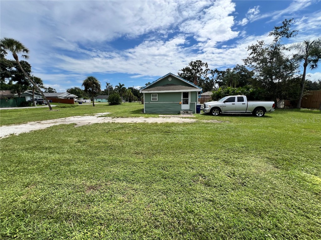 4223 Sawyer Road Sarasota FL 34233 A4665001 image2