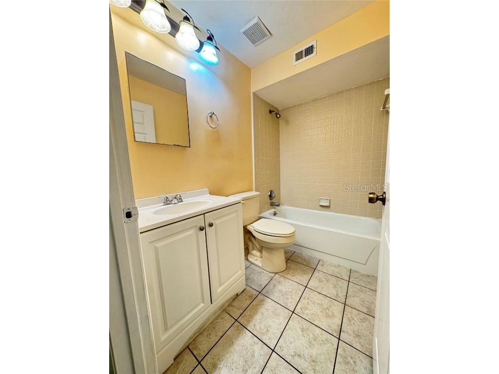 4224 SW 70th Terrace #A Gainesville FL 32608 GC532293 image15