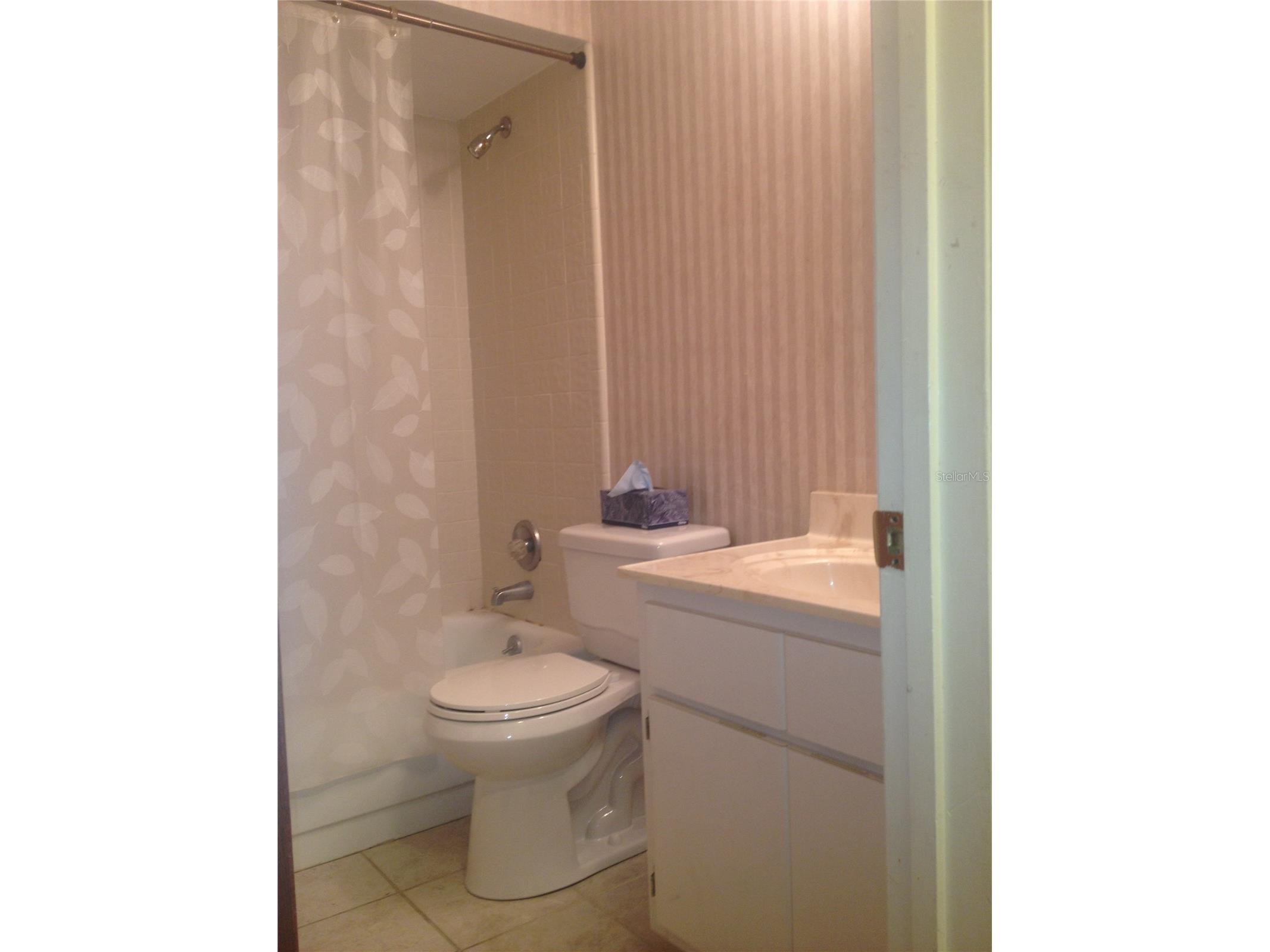 4224 SW 70th Terrace #B Gainesville FL 32608 GC540561 image5