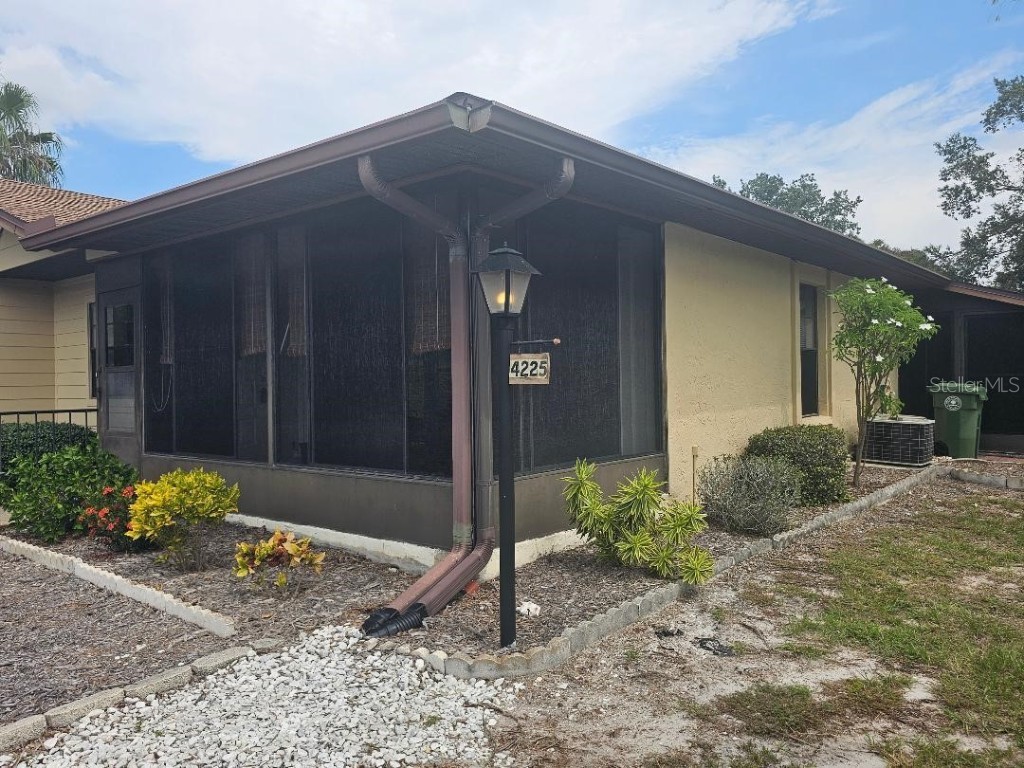 4225 66th Street Circle W Bradenton FL 34209 A4623536 image1