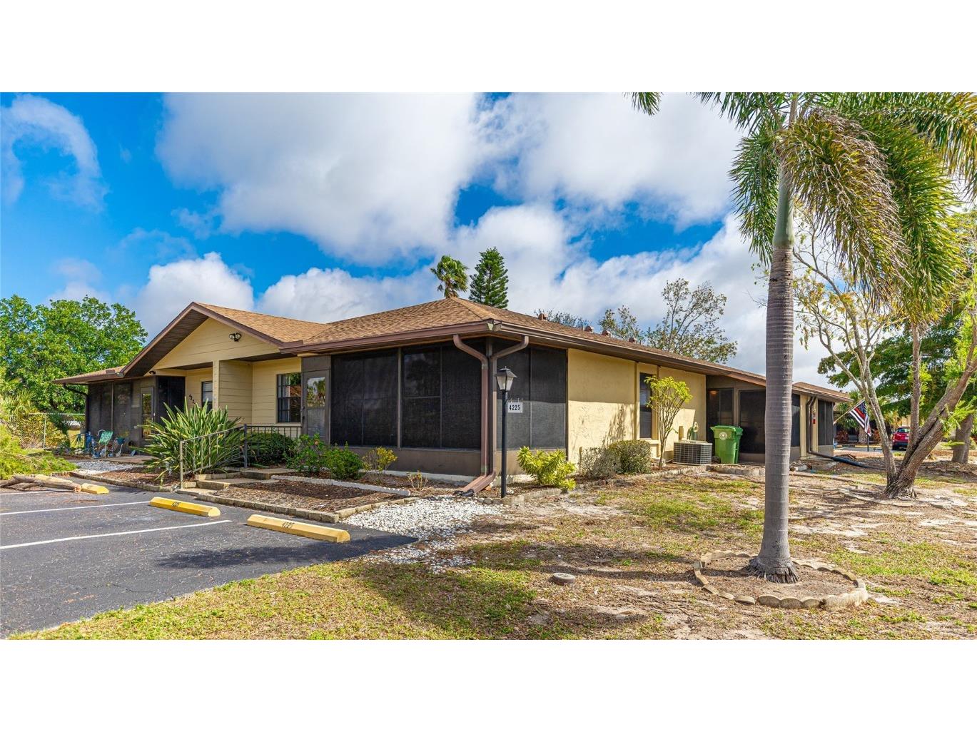 4225 66th Street Circle W Bradenton FL 34209 A4642316 image1