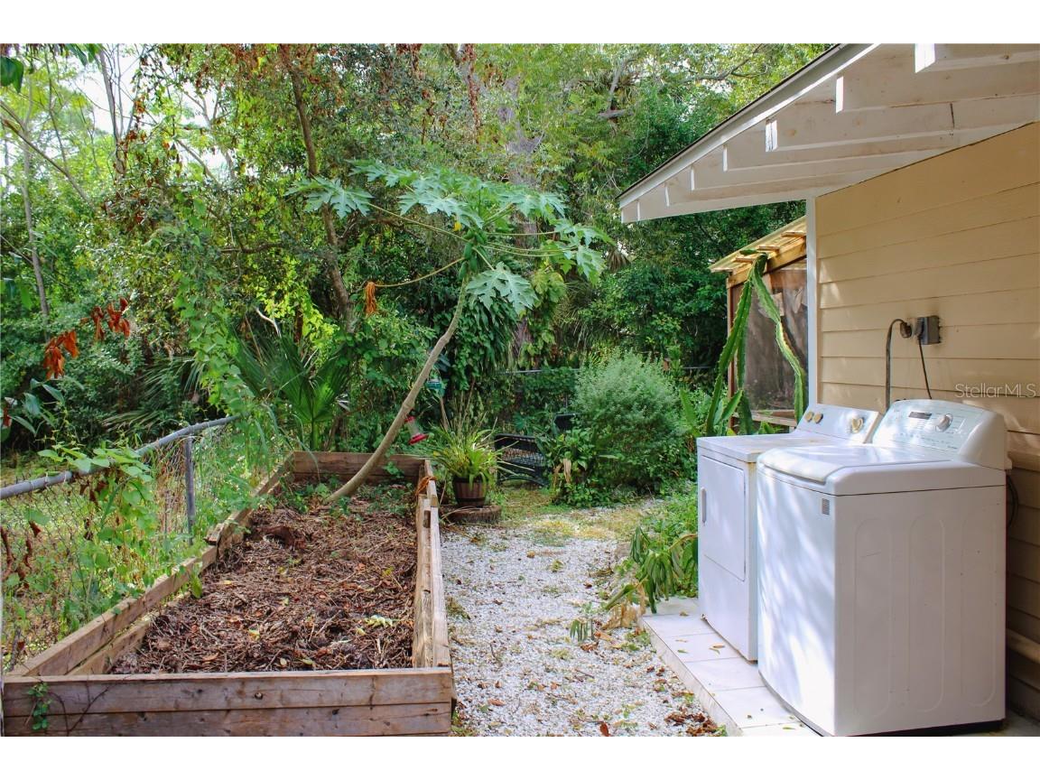 4225 Old Bradenton Road #C Sarasota FL 34234 TB8443988 image14