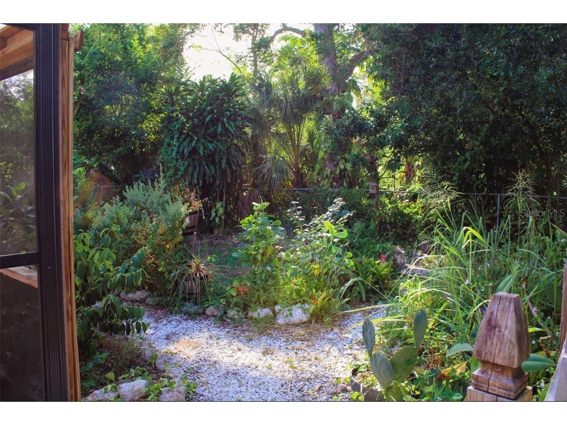 4225 Old Bradenton Road #C Sarasota FL 34234 TB8443988 image18