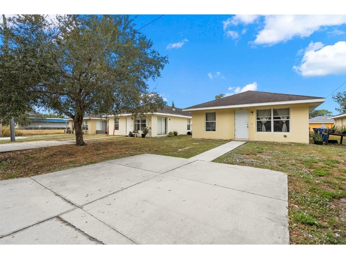 4226 Arcadia Avenue Sarasota FL 34232 A4590348 image1