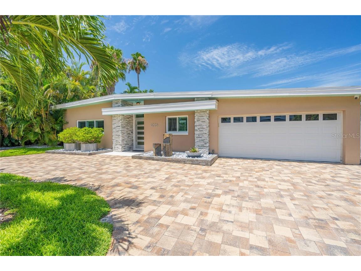 4226 Holland Drive Saint Pete Beach FL 33706 - BOCA CIEGA BAY U8232916 image1