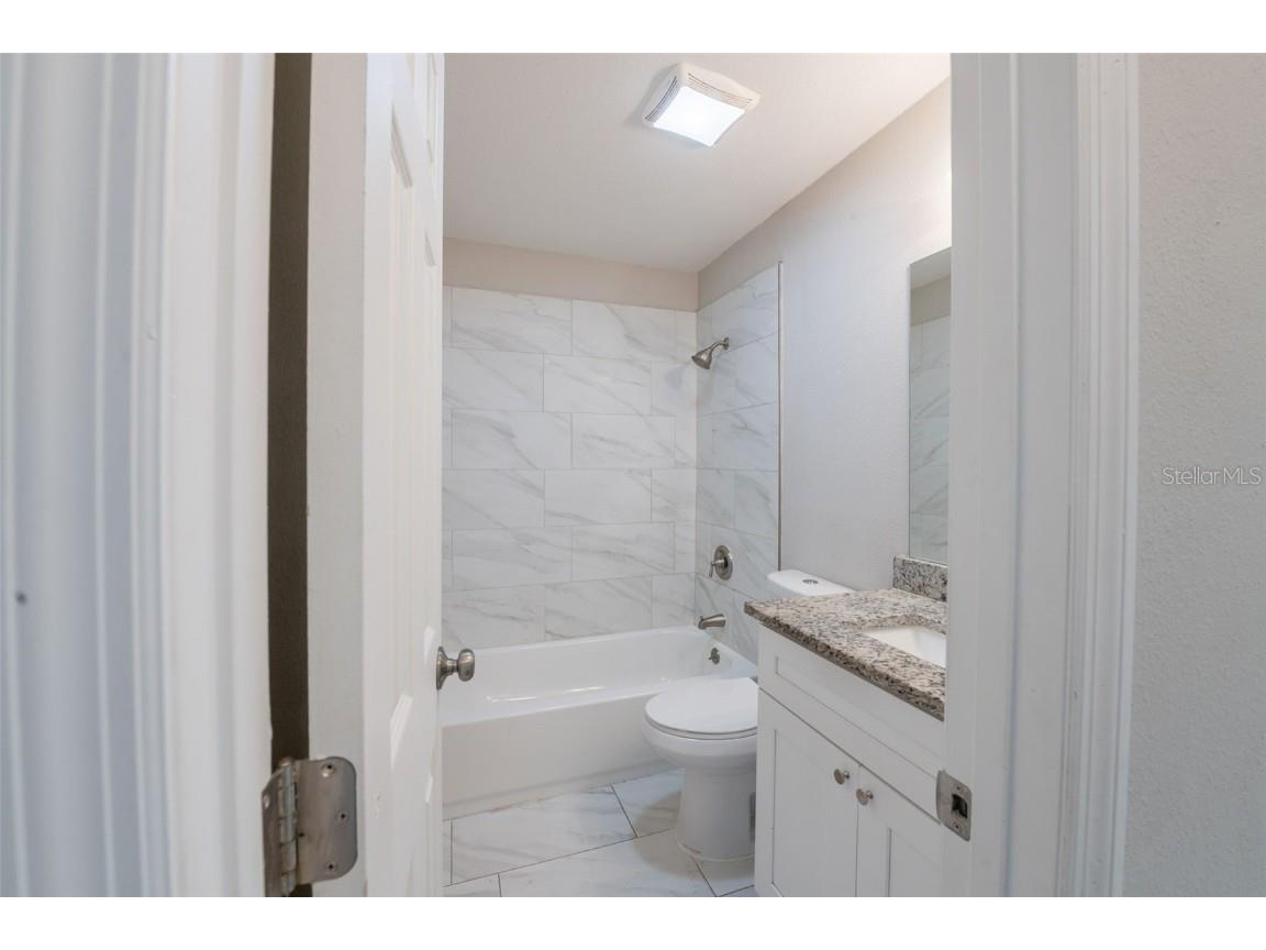 4226 Kelly Miller Court Orlando FL 32811 O6309576 image17