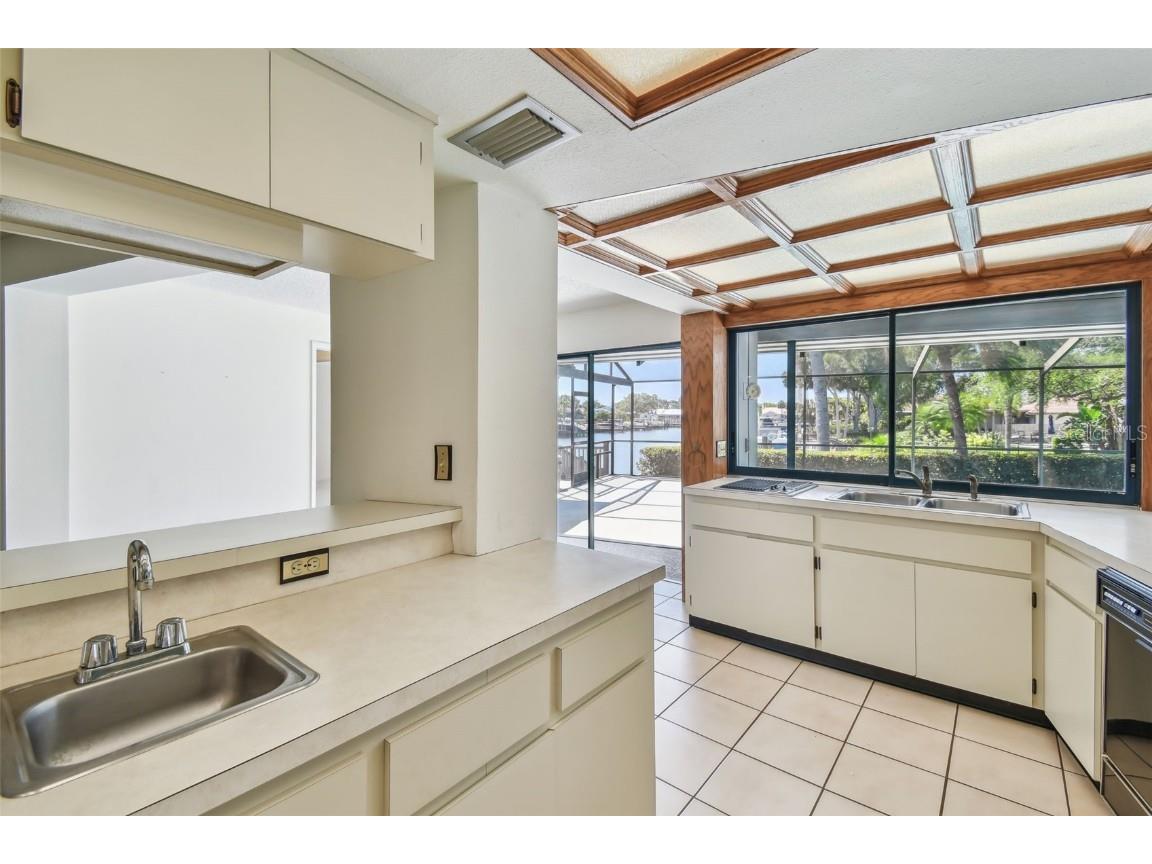 4226 Saltwater Boulevard Tampa FL 33615 TB8376793 image9