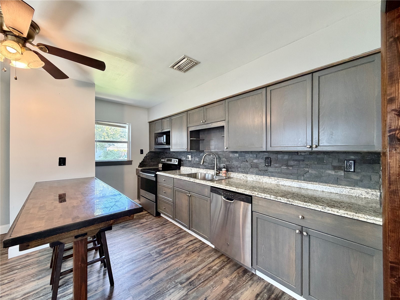 4227 5th Avenue N Saint Petersburg FL 33713 TB8515971 image10