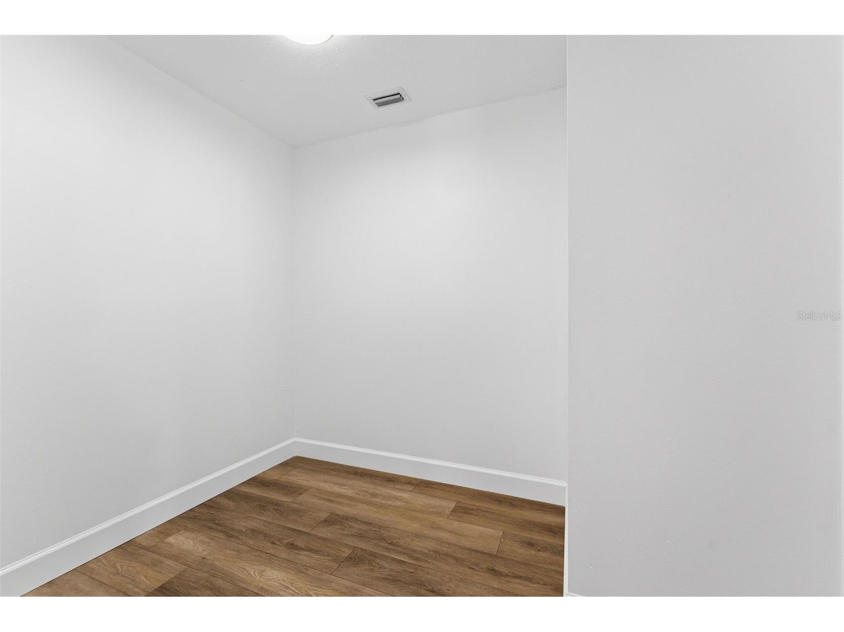 4227 Blossom Road Venice FL 34293 TB8468322 image18
