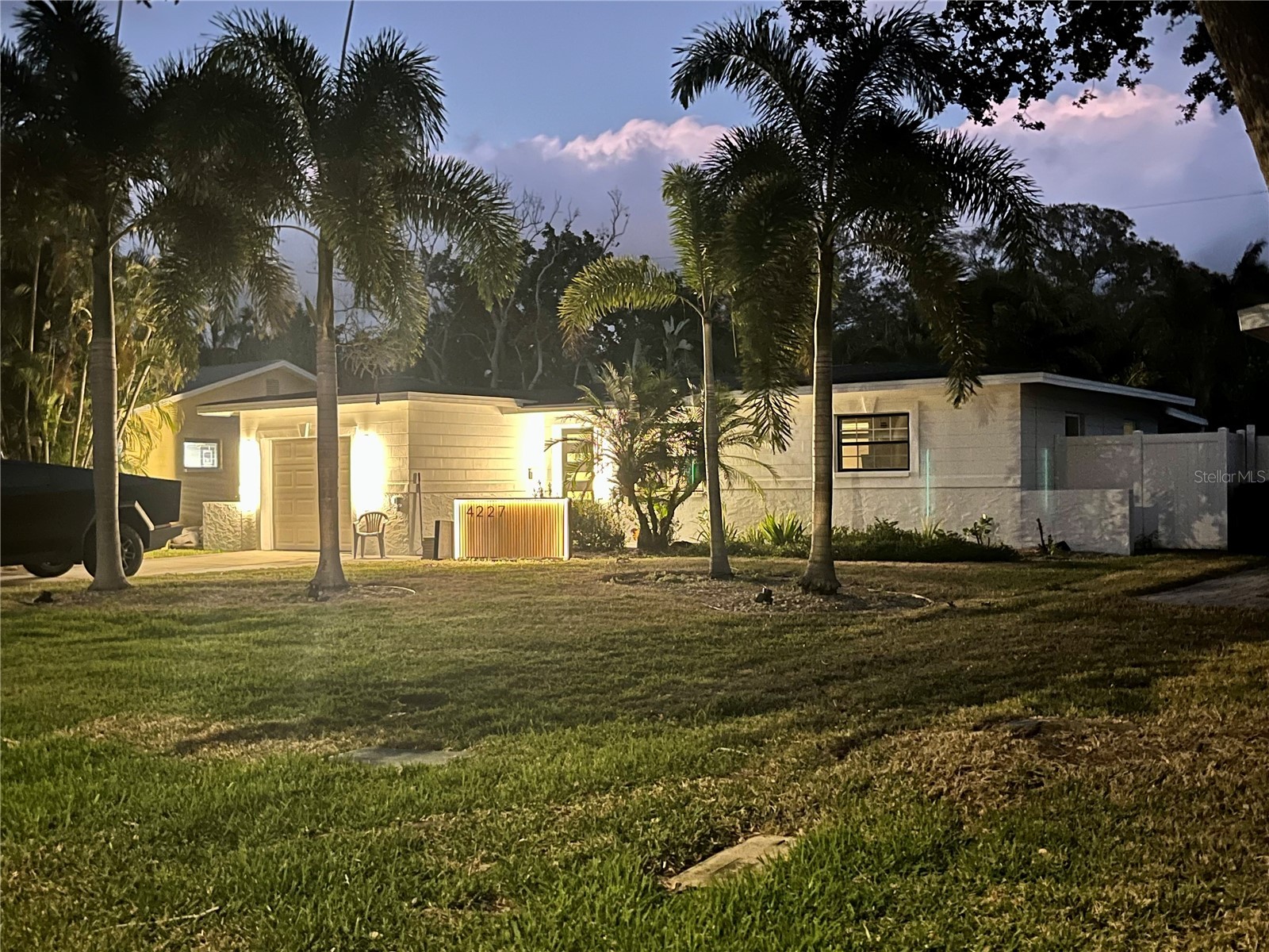 4227 Helena Street NE Saint Petersburg FL 33703 TB8507503 image1