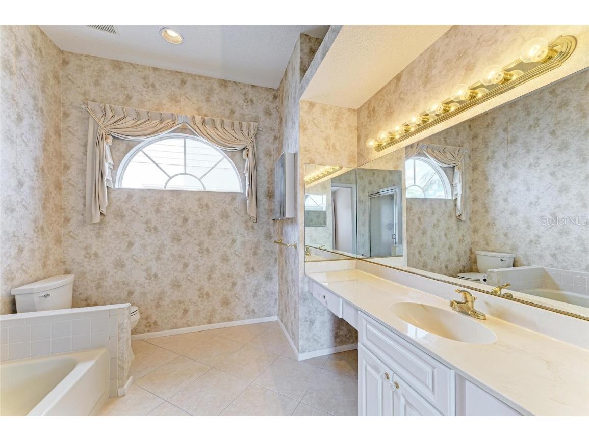 4227 Placid Drive Sarasota FL 34243 A4654976 image24