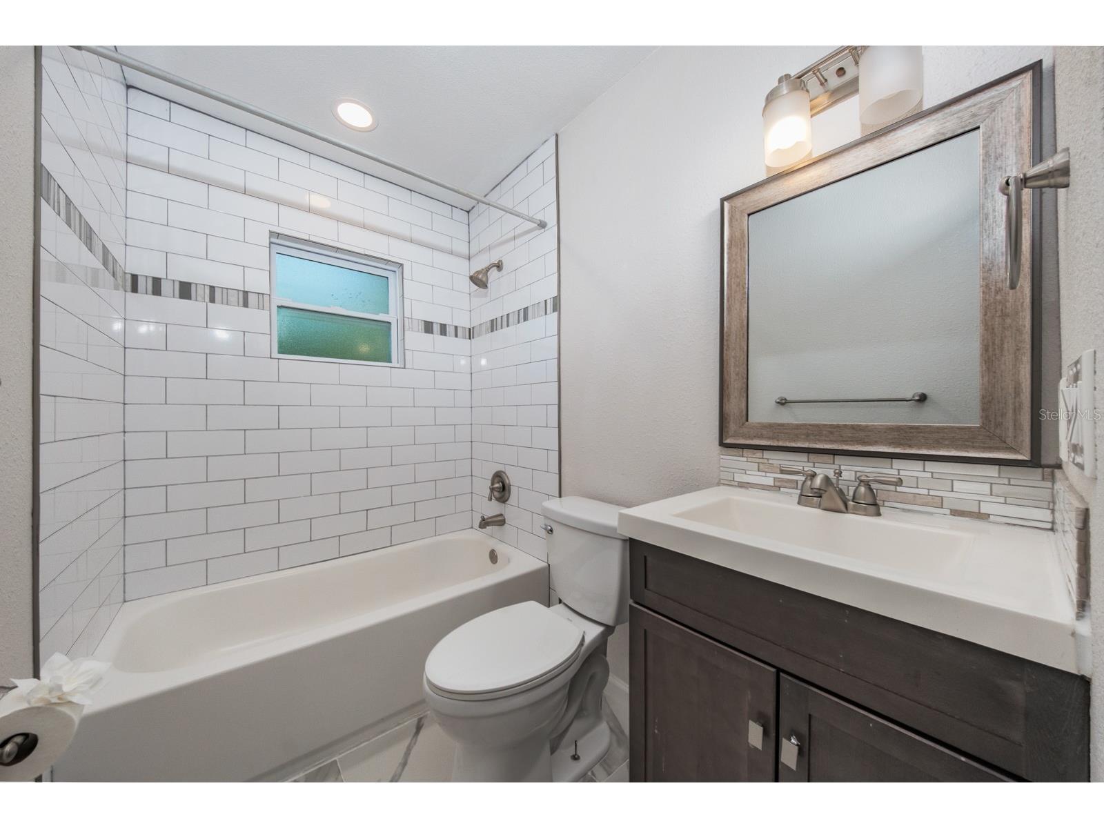 4228 37th Avenue N Saint Petersburg FL 33713 TB8490887 image23