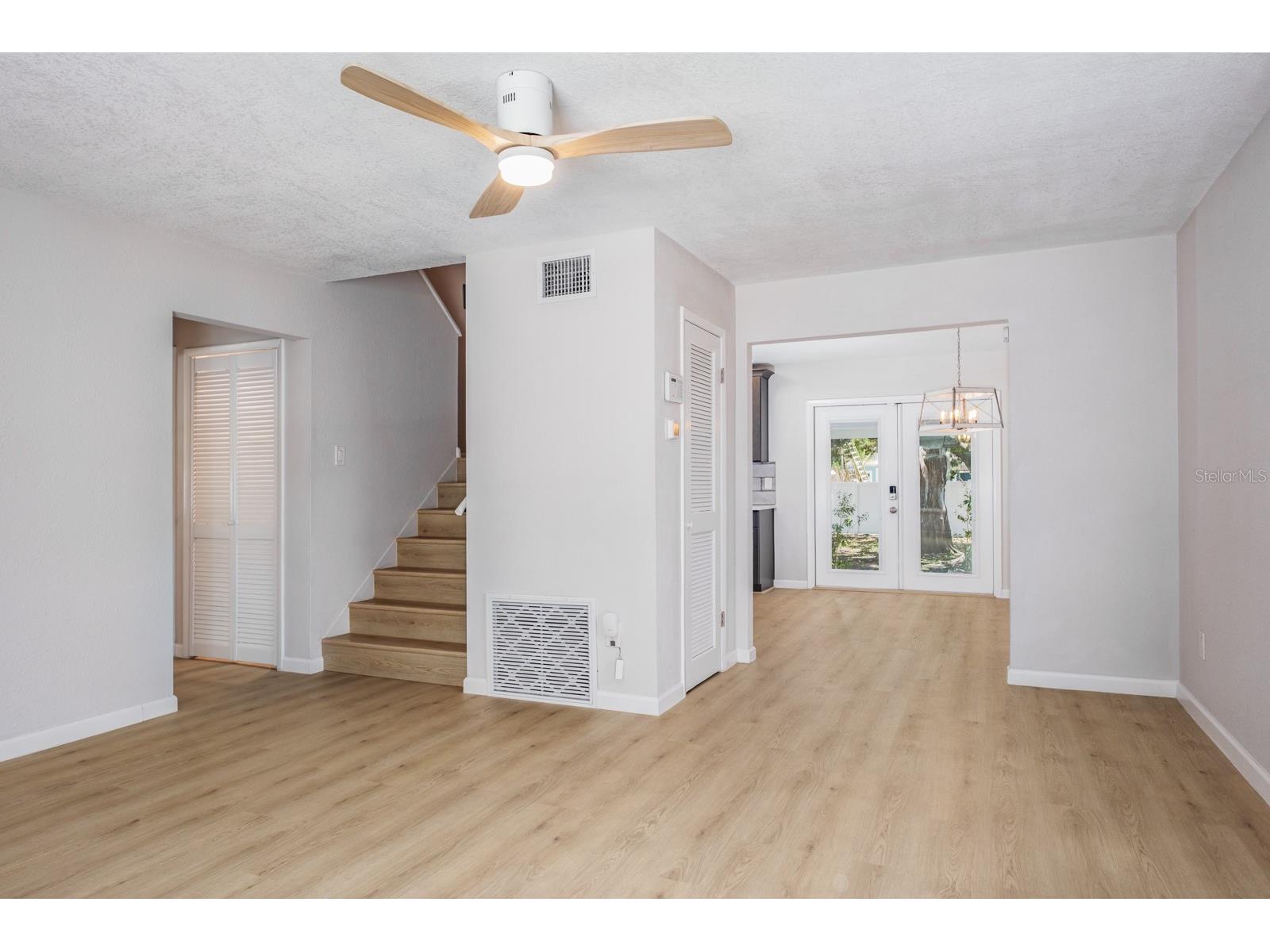 4228 37th Avenue N Saint Petersburg FL 33713 TB8490887 image6