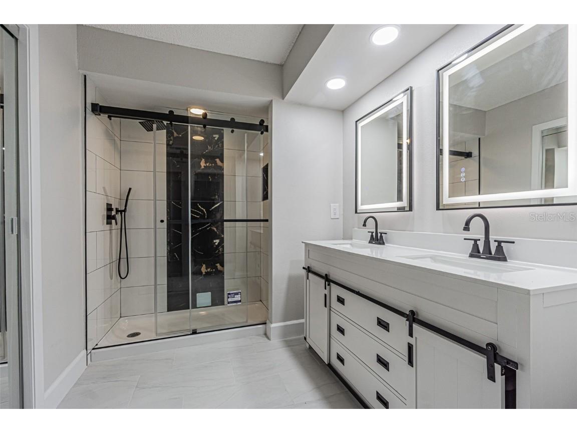 4228 Arborwood Lane Tampa FL 33618 TB8436879 image16