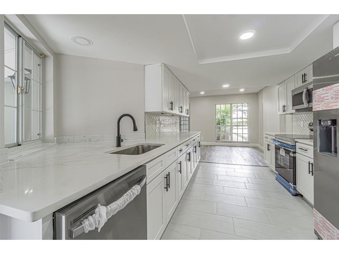 4228 Arborwood Lane Tampa FL 33618 TB8436879 image8