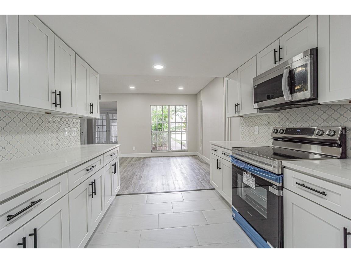 4228 Arborwood Lane Tampa FL 33618 TB8436879 image9